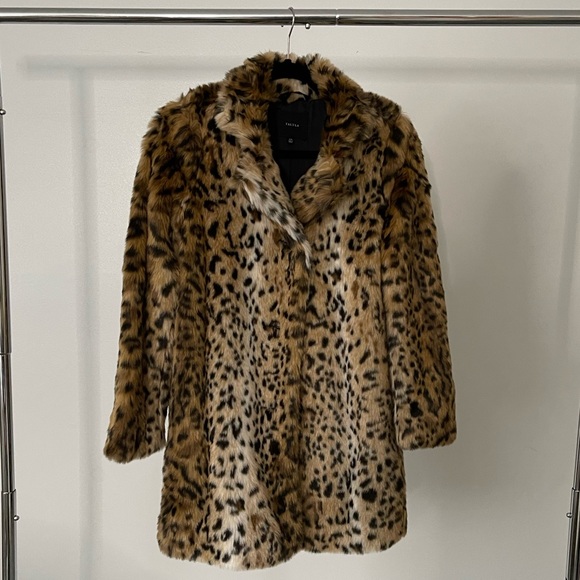 Talula/Aritzia faux fur coat - Picture 2 of 7